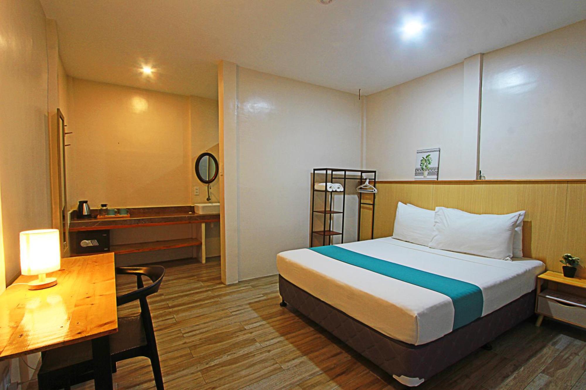 Alona M Panglao Hotel Exterior foto